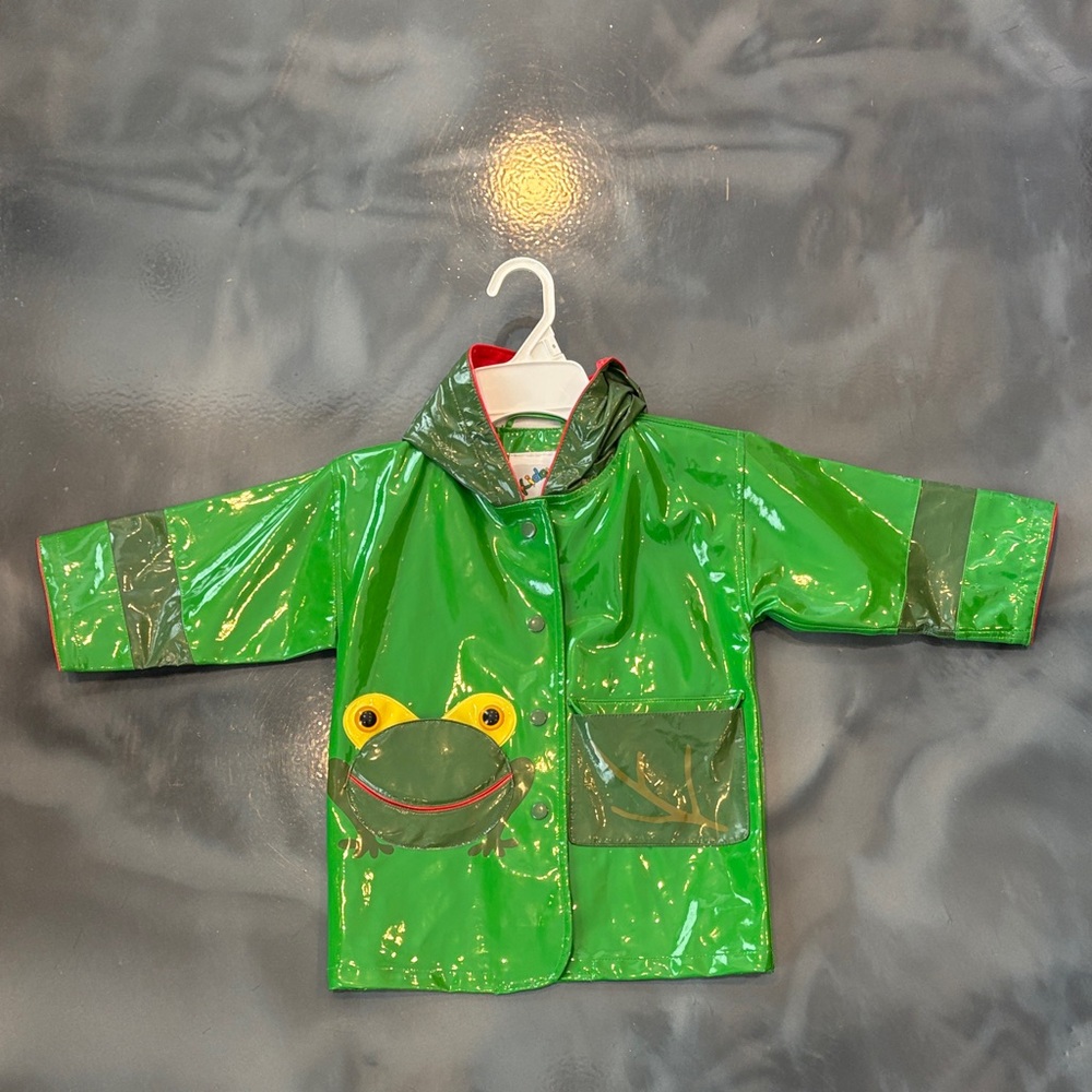 Kidorable Green Raincoat with Frog Theme